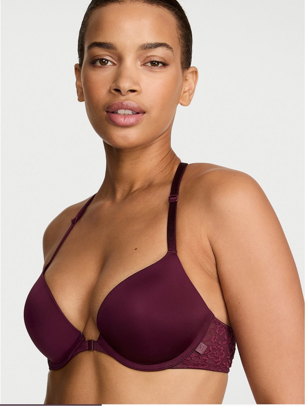 NWT Victoria's Secret Front Close
Sexy Tee Smooth Lacie Push-Up Bra Burgundy 36B